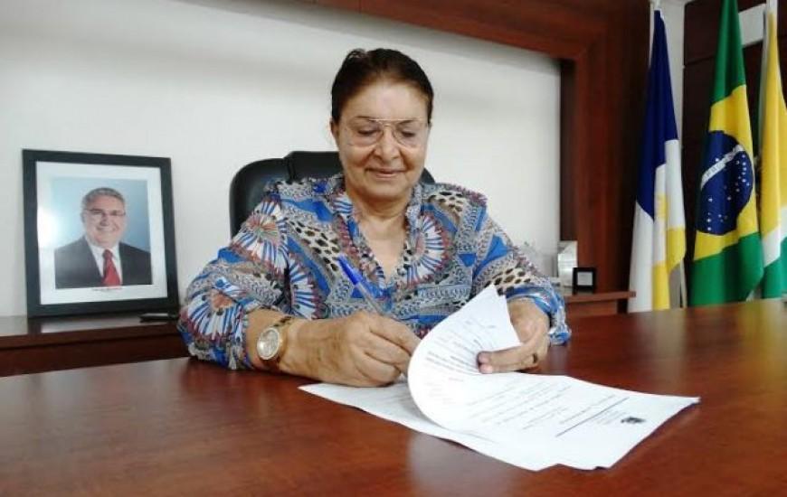Ex-deputada Dolores Nunes é internada em estado grave em UTI de hospital de Palmas