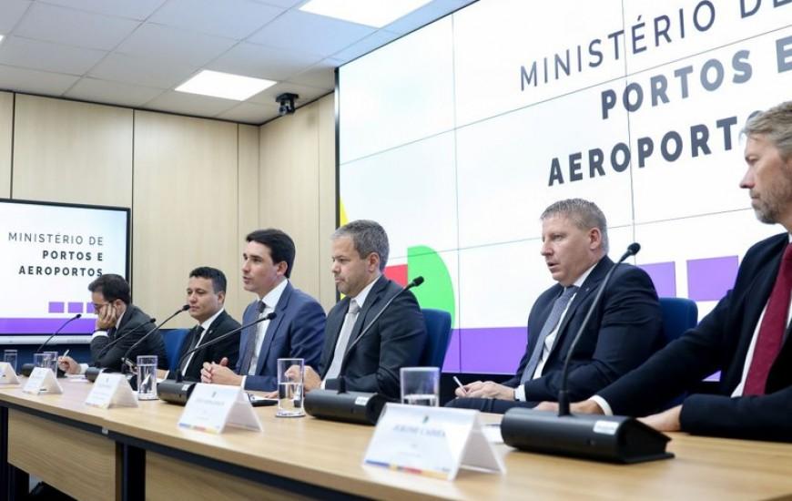 Governo e companhias aéreas apresentam plano para redução do preço das passagens