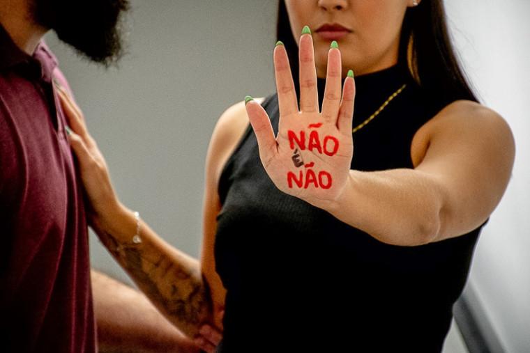 Lei 'Não é Não' cria protocolo de proteção às mulheres em bares e casas noturnas de todo o país