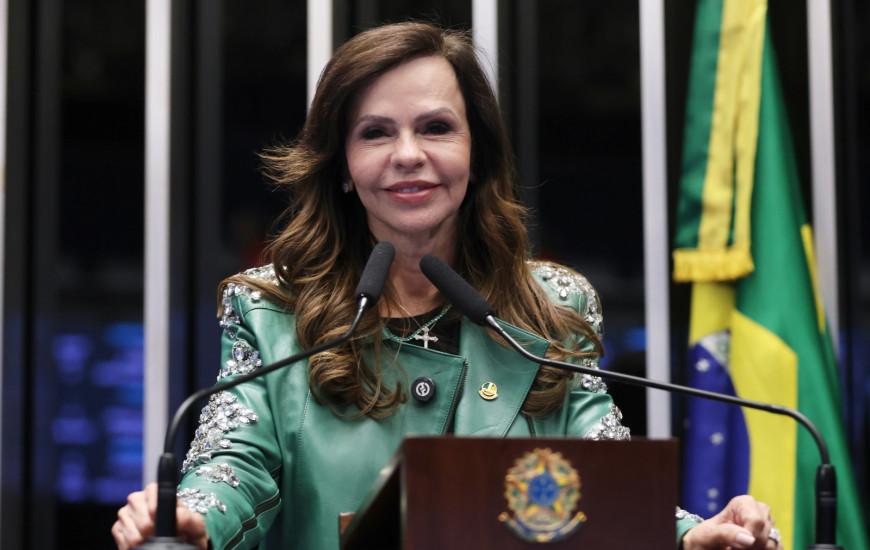 Senadora Professora Dorinha defende fim da escala 6x1